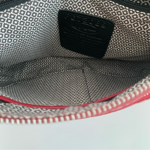 PRELOVED BRIGHTON RED CROC PURSE ADJUSTABLE STRAP - Picture 5 of 6